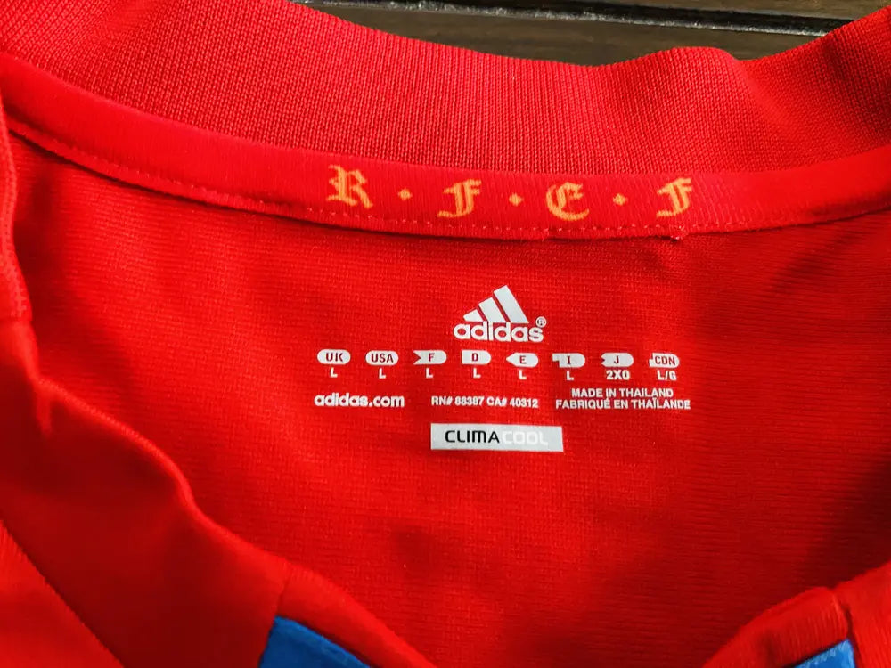 Shirt Puyol Spain 2010 – Shirt Archive