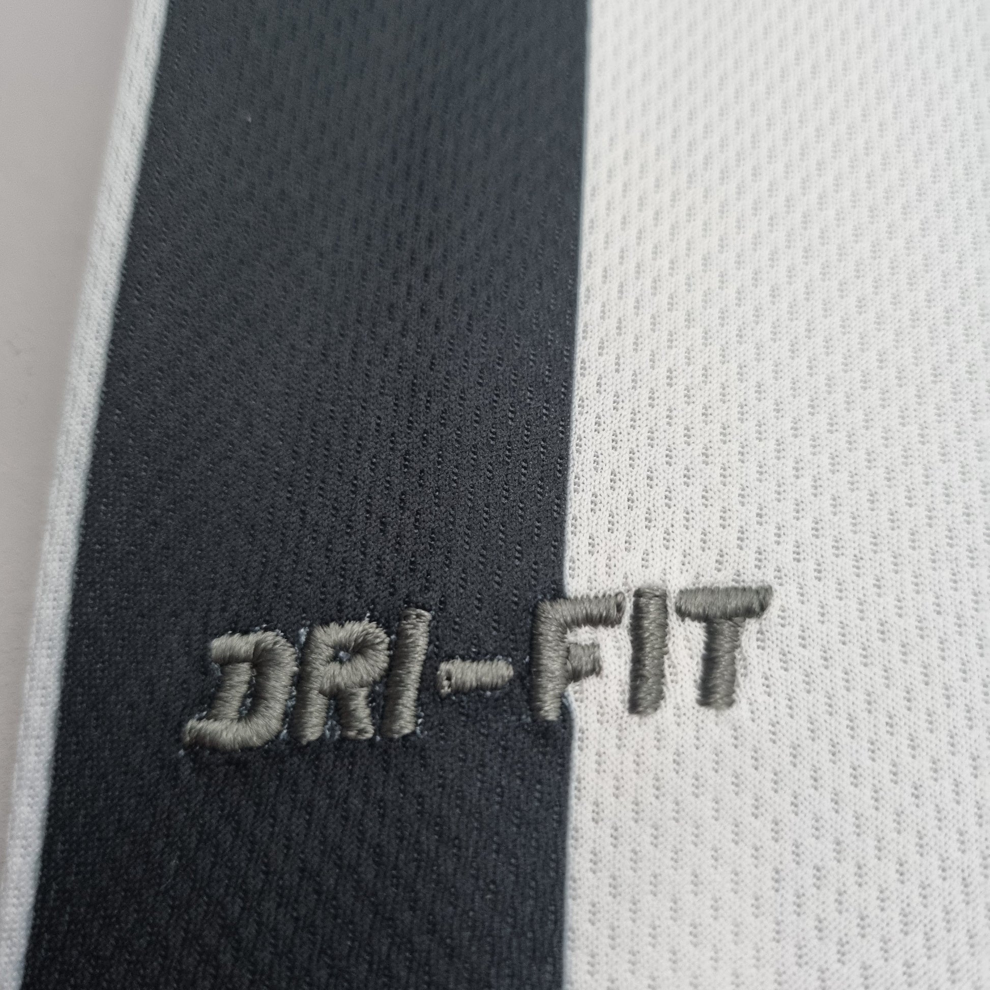 Shirt Santos 2013 away – Shirt Archive